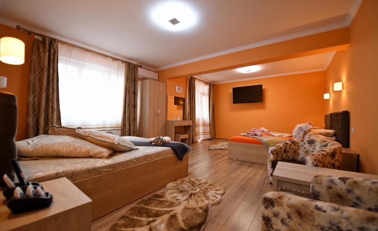 Apartament Trident Haţeg Εξωτερικό φωτογραφία